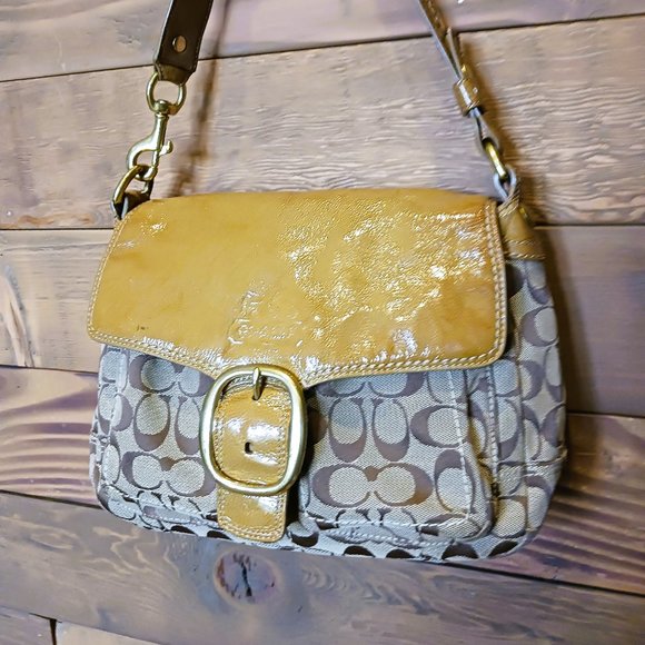 Coach Handbags - Charming Rustic Camel VINTAGE COACH BLEEKER Shoulder Patent Sig C jacquard
